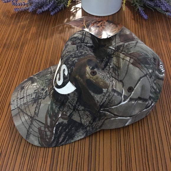 Realtree Adjustable Cap - Picture 2 of 8